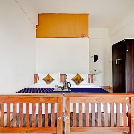 Spot On Jayesh Guest House Nashik Esterno foto